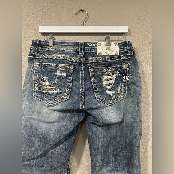 Miss Me Standard Easy Straight 29x31 - Picture 3 of 7